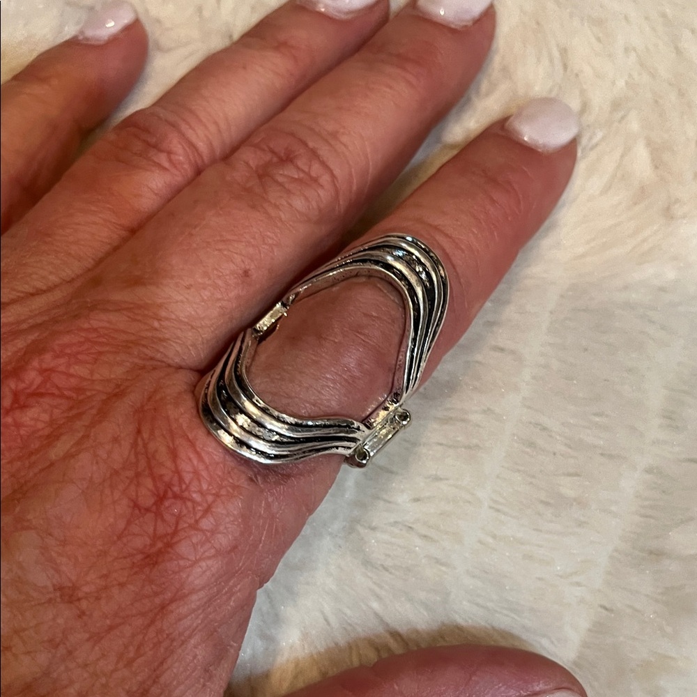 Elegant Silver Wave Ring